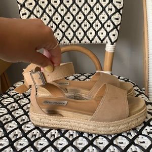 Steve Madden suede platform sandals size 6.5